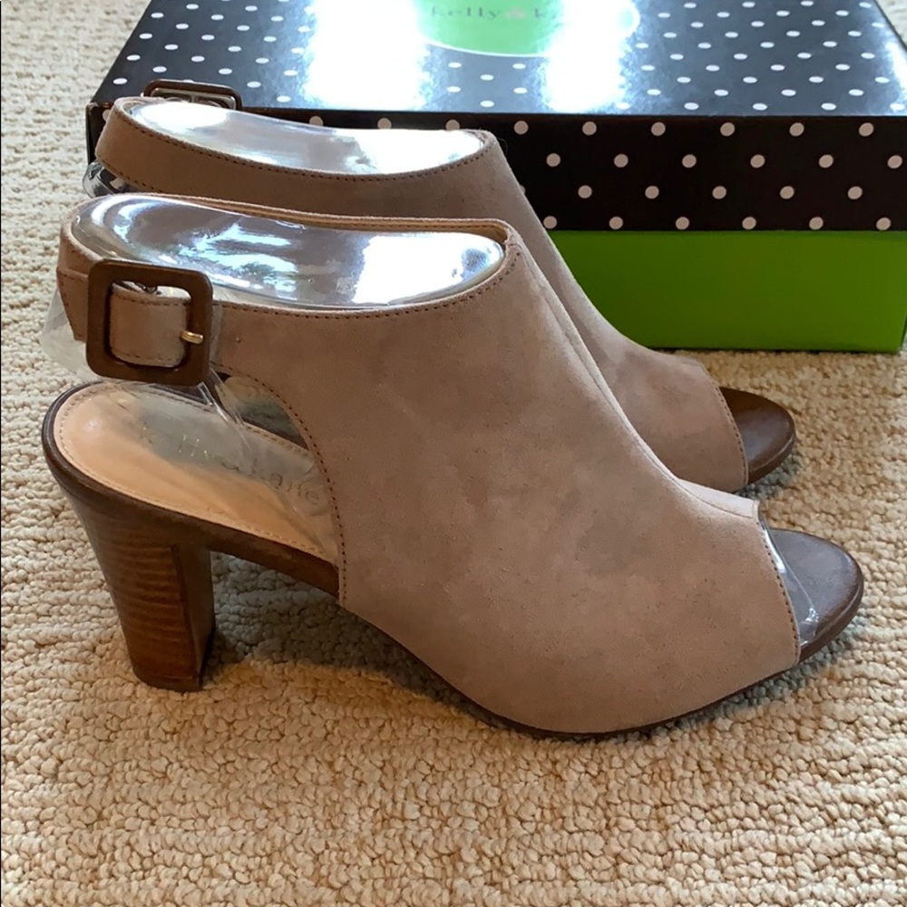 Kelly&Katie taupe peep toe sling backs size 8